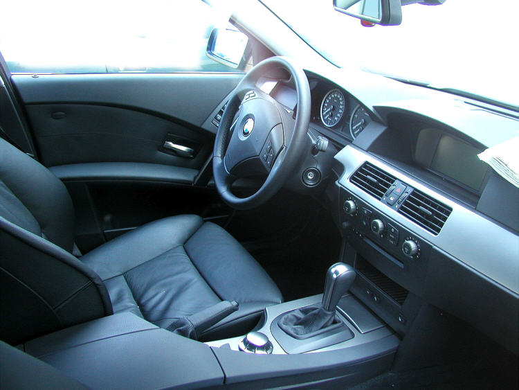 bmw m5 2005 interior