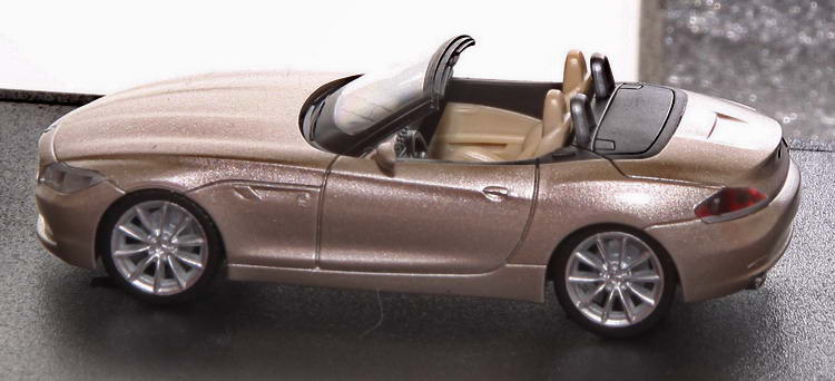 Ebenfalls als Werbemodell ausgeliefert Das neue BMW Z4 Cabrio