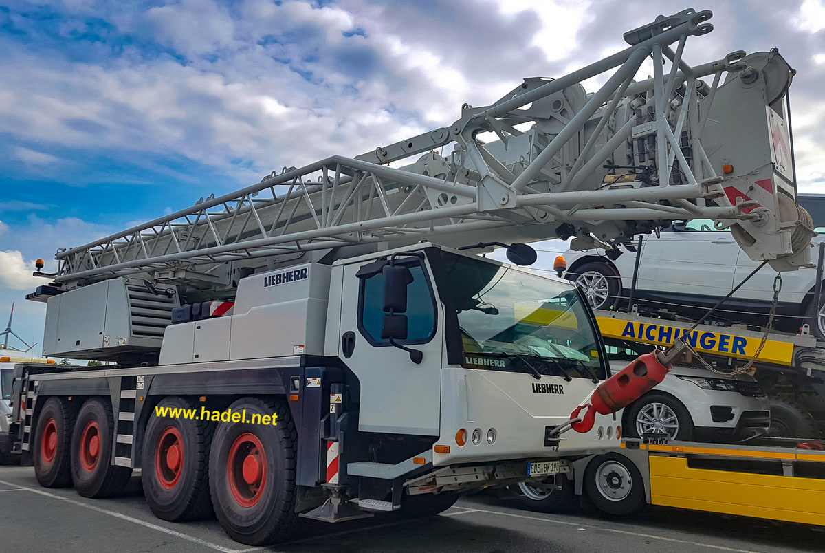 Liebherr LTM 1090-4.1 / SN: 062422 (YoM: 2012) ex-BKL leaving Germany
