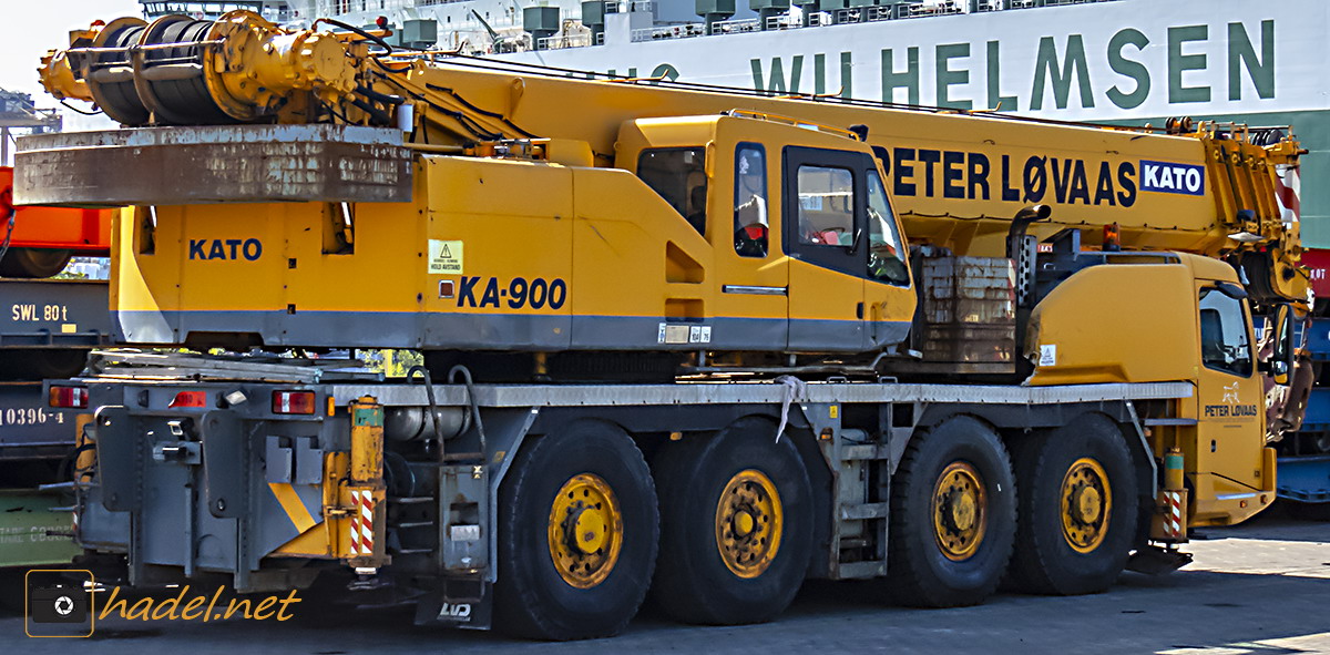 used Kato KA-900 ex-Peter Lovaas in Port Bremerhaven