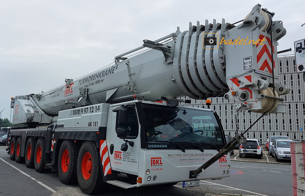 Liebherr LTM 1300-6.2 / SN: 071 900 (YoM: 04/2020) ex-BKL mit Zubehör