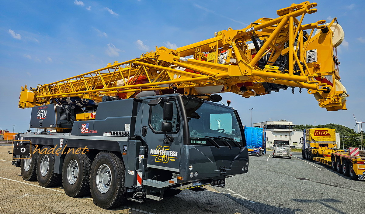 Liebherr LTM 1070-4.2 / SN: 086 557 for Northwest Cranes - Double Anniversary Model