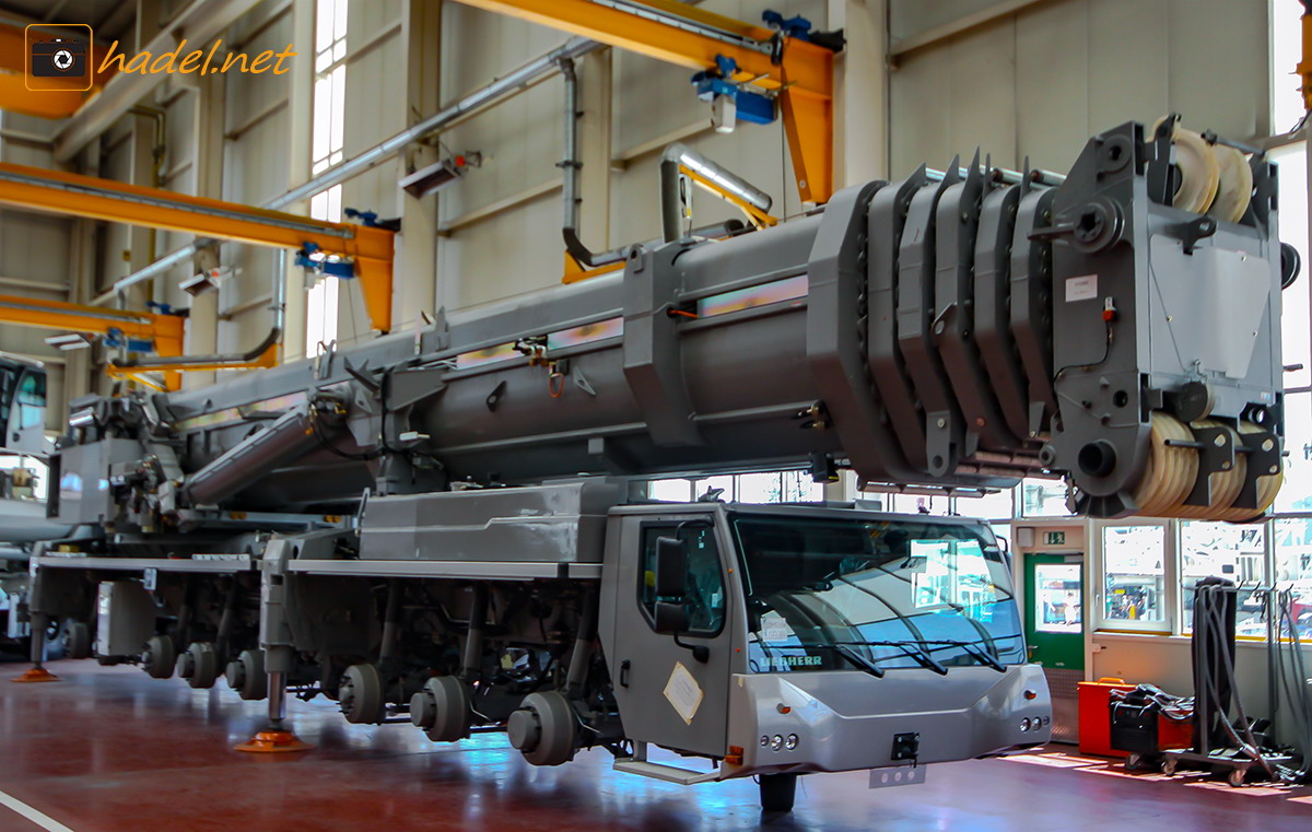 summer 2012 at Liebherr manufactory Ehingen: a flying LTM 1500-8.1>                 				 </div>
			<div class=