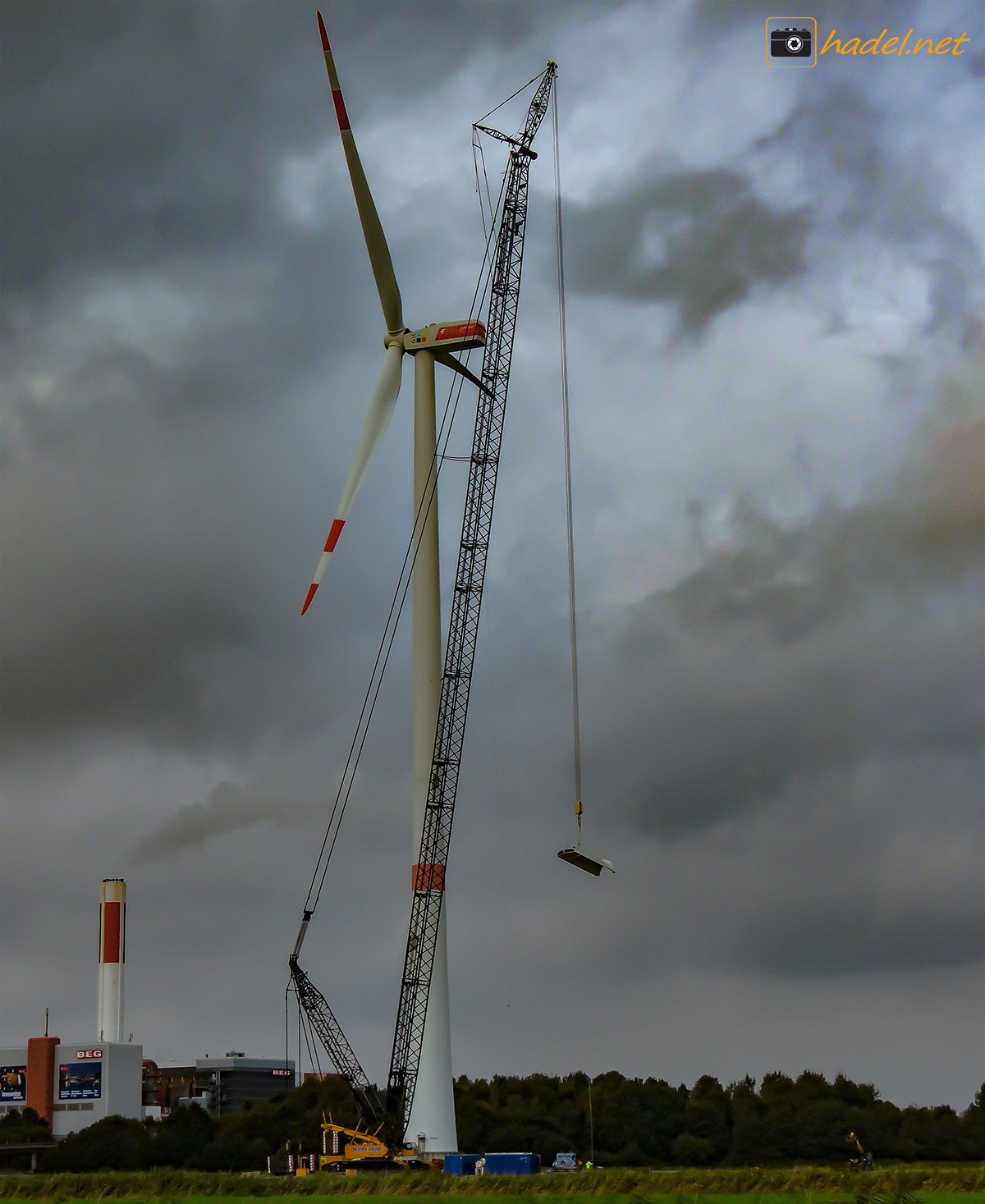 Mobi-Hub working with a Terex Demag CC 2800 in Bremerhaven / SN: 62316>                 				 </div>
			<div class=