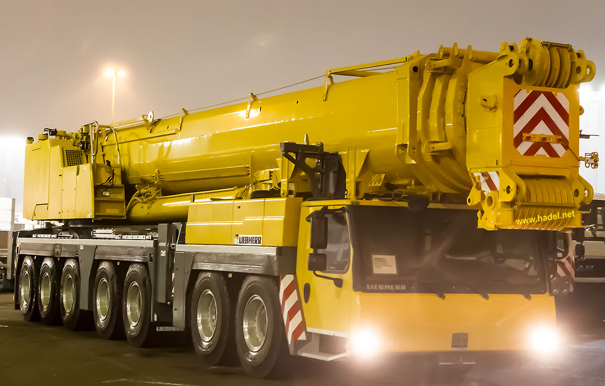 new Liebherr LTM 1400-7.1 / SN: 072 380 on the way to the USA>                 				 </div>
			<div class=