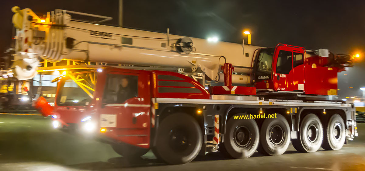 Demag AC 130-5 / SN: 35 329 on the way to Fremantle (Australia)>                 				 </div>
			<div class=