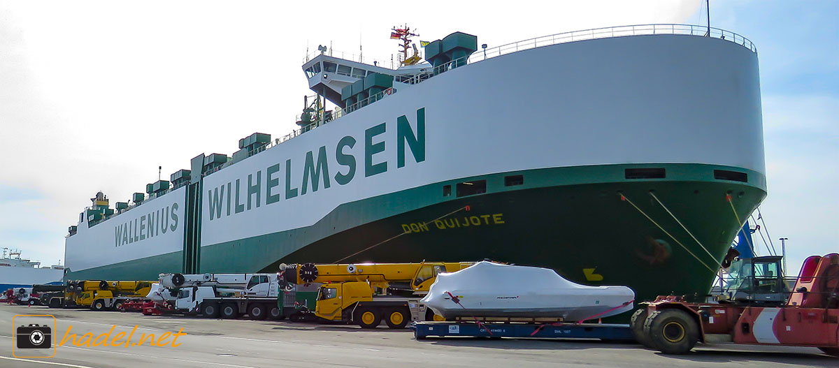 actual view to the crane parking lot in Port Bremerhaven (09.04.2018)>                 				 </div>
			<div class=