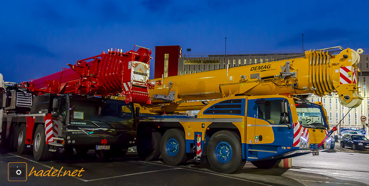 early morning in Port Bremerhaven - ready for check-in and work!>                 				 </div>
			<div class=