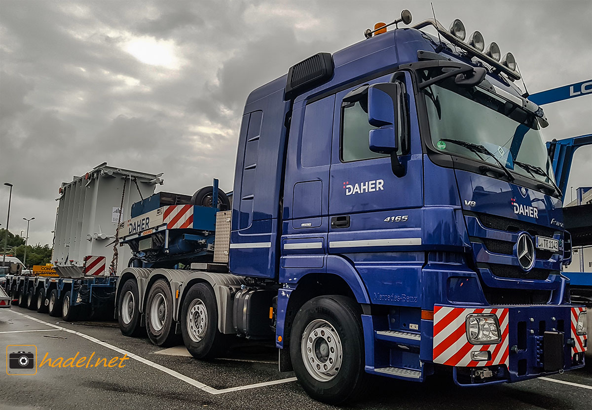 Mercedes-Benz Actros 4165 SLT from Daher brings a little transformator to Port Bremerhaven>                 				 </div>
			<div class=