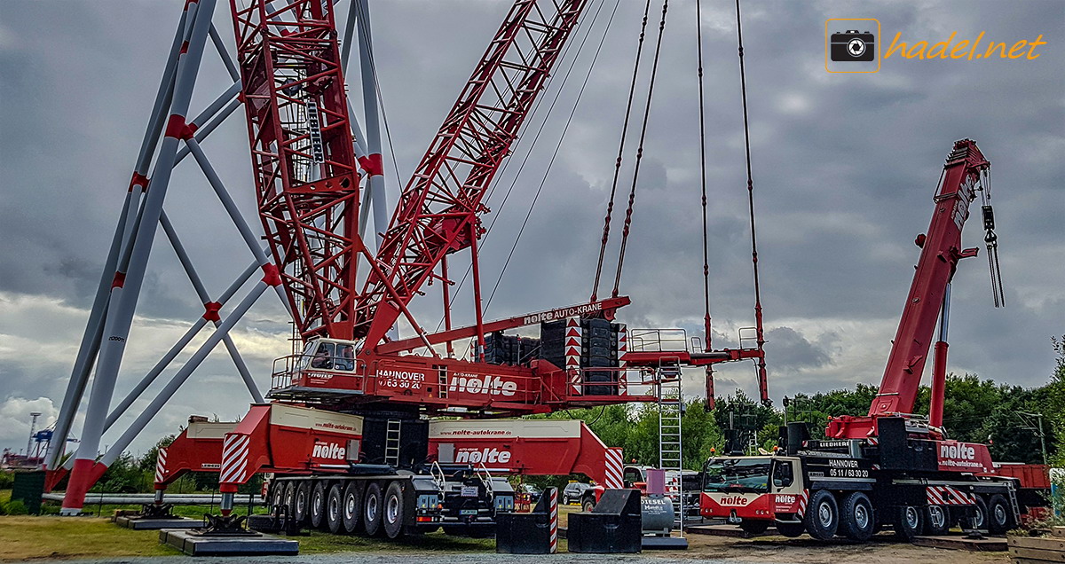 Liebherr LG 1750 from Nolte waiting for the start>                 				 </div>
			<div class=