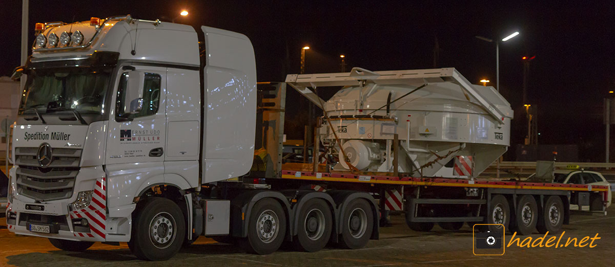 Mercedes-Benz Actros 4163 SLT from Mueller with some load>                 				 </div>
			<div class=