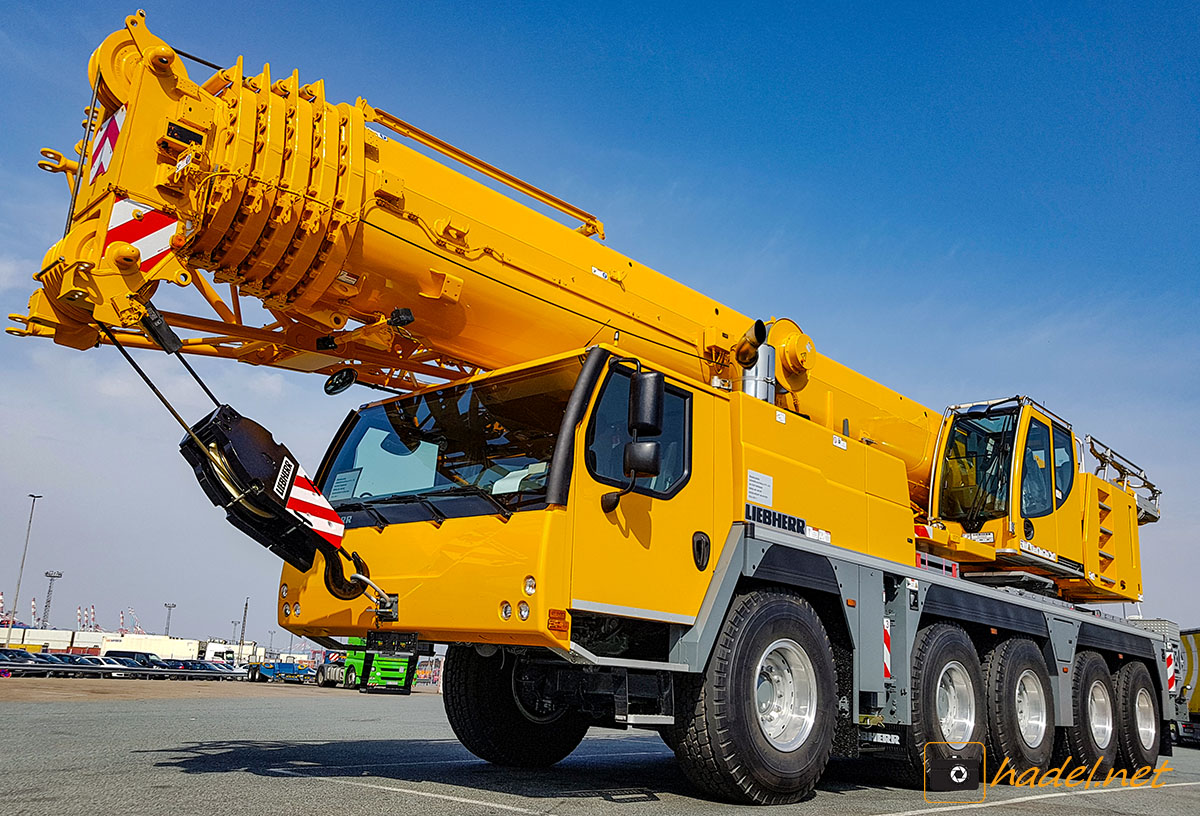 new Liebherr LTM 1130-5.1 / SN: 066 907 on the way to Australia via Brisbane>                 				 </div>
			<div class=