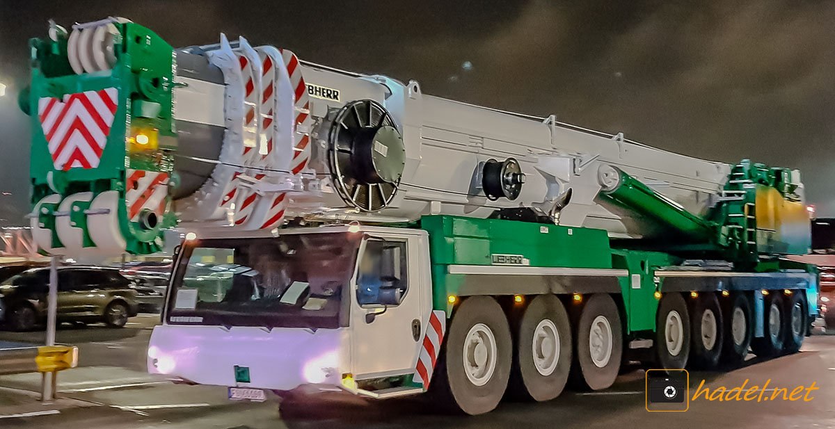 Liebherr LTM 1500-8.1 / SN: 095 450 on the way to Singapore>                 				 </div>
			<div class=