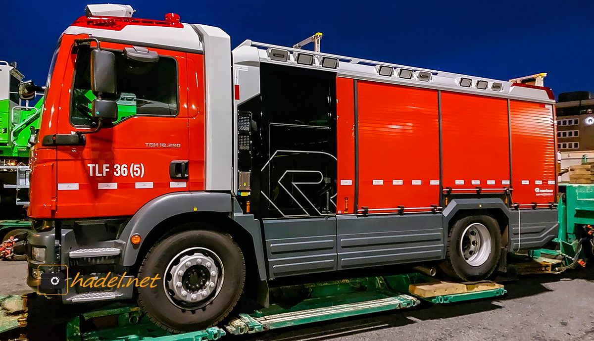 MAN TGM 18.260 Rosenbauer TLF  going to Shanghai (China)>                 				 </div>
			<div class=