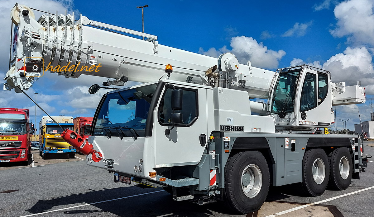 Liebherr LTM 1060-3.1 / SN: 058 680 on the way to Australia>                 				 </div>
			<div class=