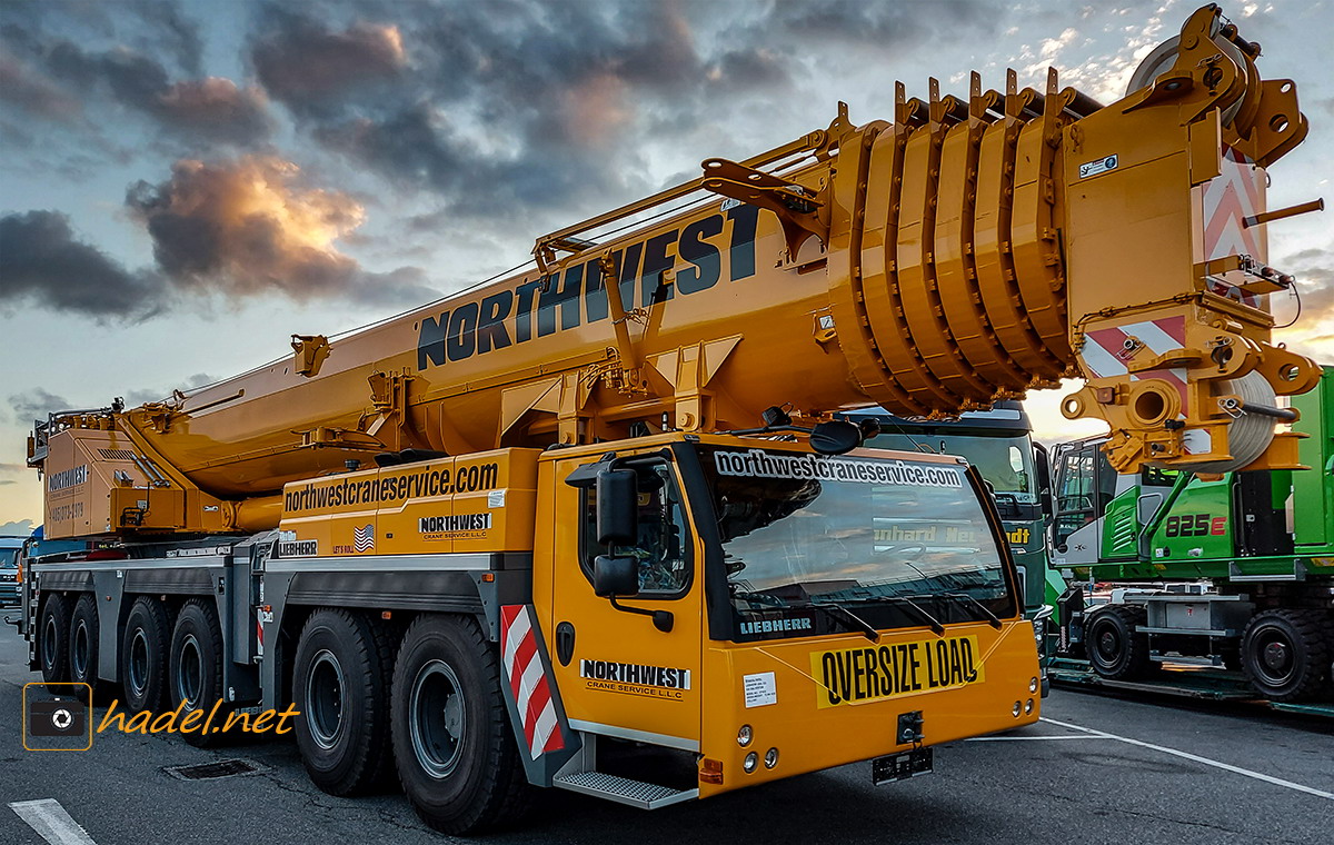 Liebherr LTM 1300-6.2 / SN: 071 919 for Northwest>                 				 </div>
			<div class=