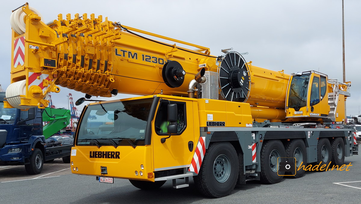 Liebherr LTM 1230-5.1 / SN: 094 331 on the way to Korea>                 				 </div>
			<div class=