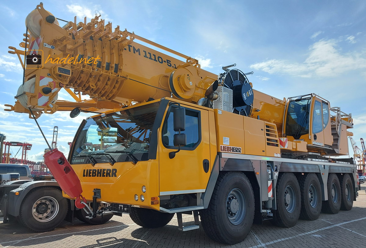 Liebherr LTM 1110-5.1 / SN: 043 379 on the way to Korea via Pyeongtaek Seaport>                 				 </div>
			<div class=