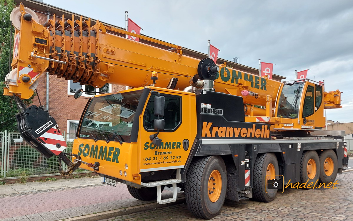 Liebherr LTM 1090-4.2 / SN: 089 489 Sommer (Bremen, Germany)>                 				 </div>
			<div class=