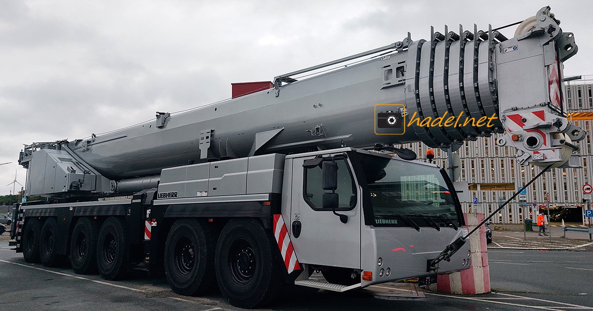 Liebherr LTM 1300-6.2 / SN: 071 916 (YoM: 03/2020) auf dem Weg nach Port Kembla (Australien)>                 				 </div>
			<div class=