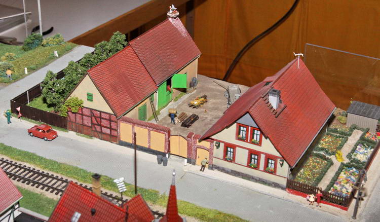 (c) www.hadel.net