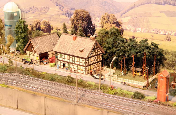 (c) www.hadel.net