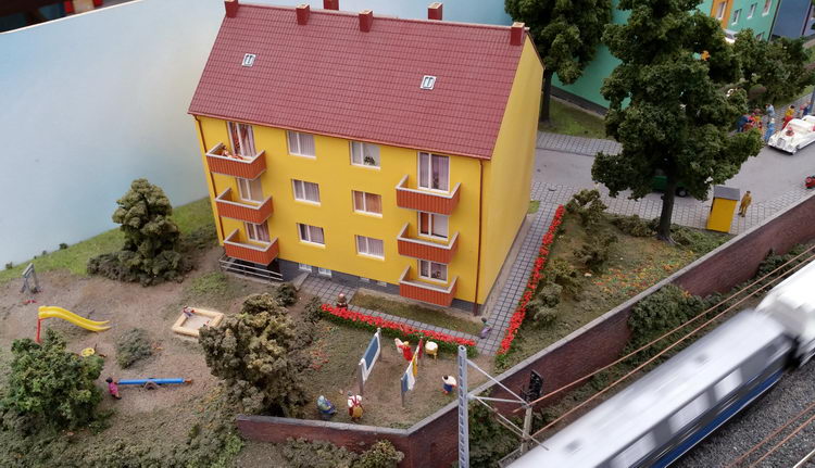 (c) www.hadel.net