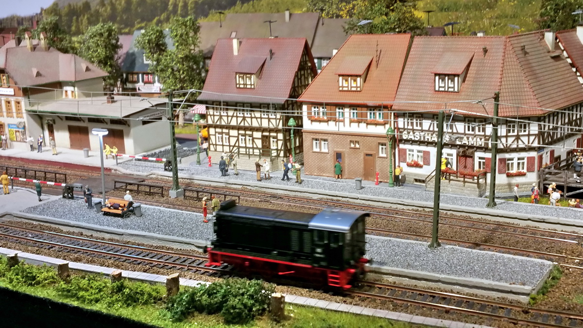 (c) www.hadel.net