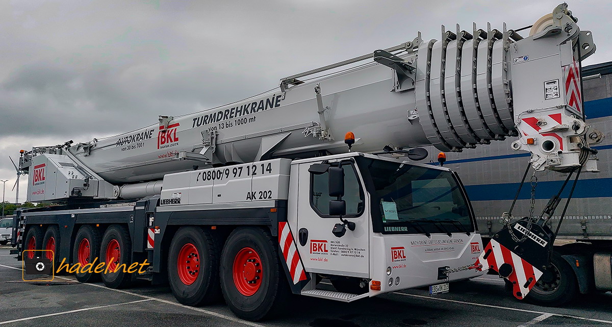 Liebherr LTM 1300-6.2 / SN: 071 959 (YoM: 08/2021) ex-BKL >                 				 </div>
			<div class=