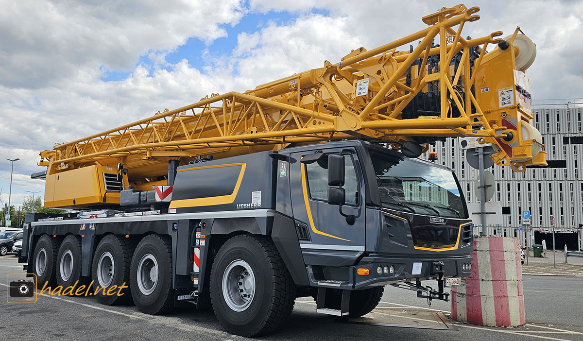 Liebherr LTM 1110-5.2 / SN: 091 869 mit Zielhafen Galveston (USA)>                 				 </div>
			<div class=