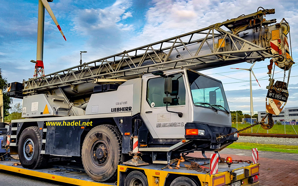 Liebherr LTM 1030/2 / SN: 050 887 (YoM: 2004) from AbdullaNass &amp; Partners Co. Ltd. back in Europe