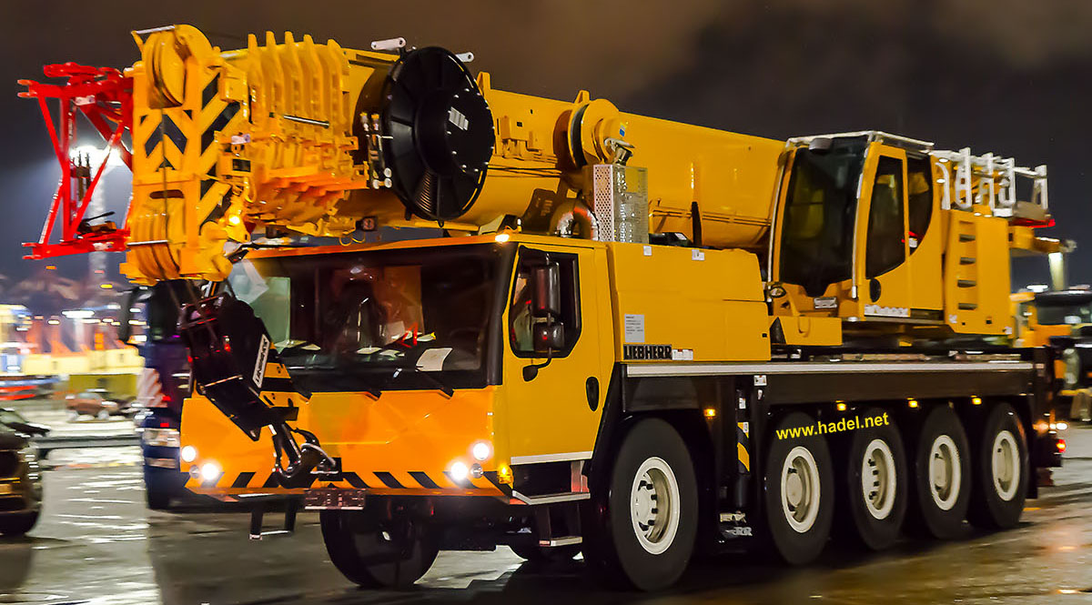 new Liebherr LTM 1120 NZ / SN: 092 941 on the way to Japan