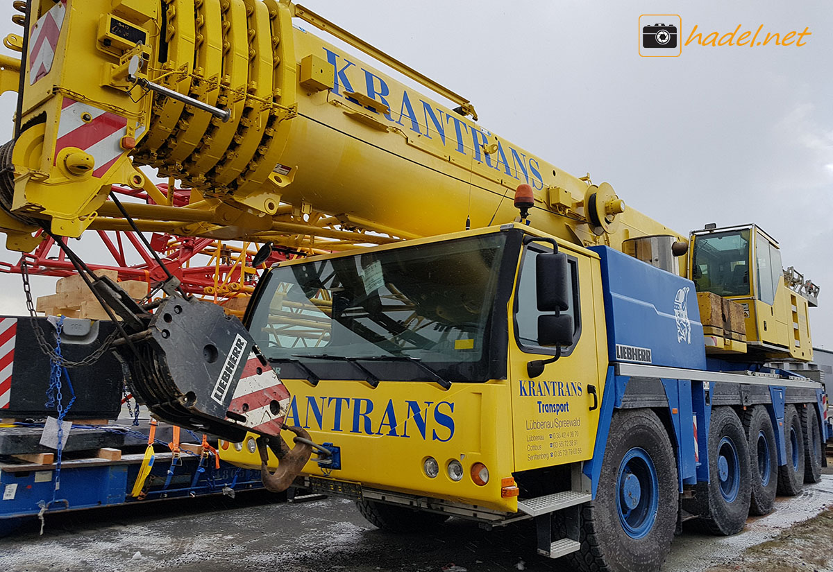 Liebherr LTM 1130-5.1 / SN: 066 156 (YoM: 2009) ex-Krantrans leaving Germany