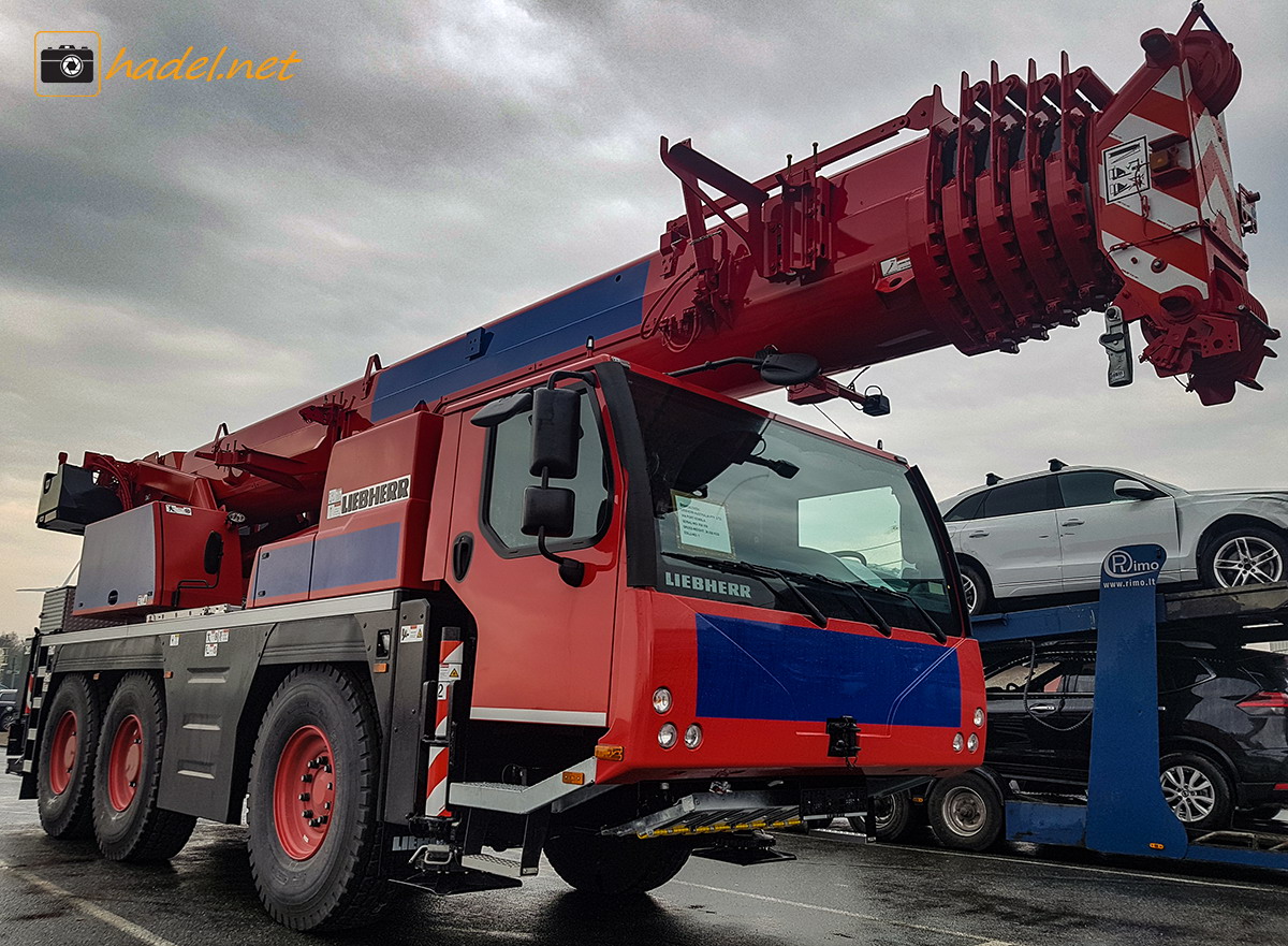 new Liebherr LTM 1060-3.1 / SN: 058 358 on the way to Australia via Port Kembla