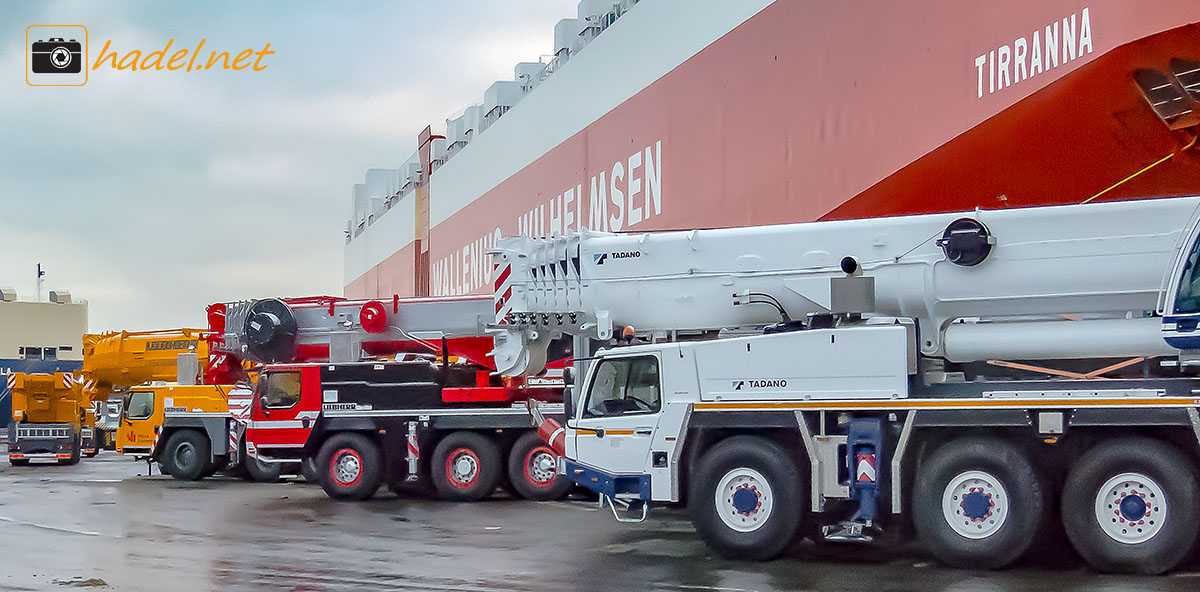 another shot in the crane parking lane at Port Bremerhaven