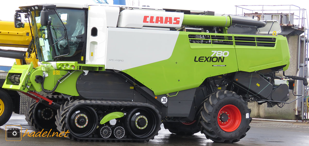 new Claas Lexion 780 with the TERRA TRAC System