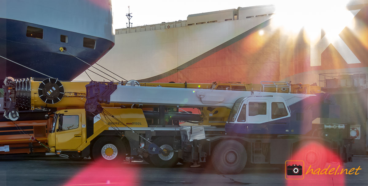 Grove GMK 5150L and used Tadano at Port Bremerhaven