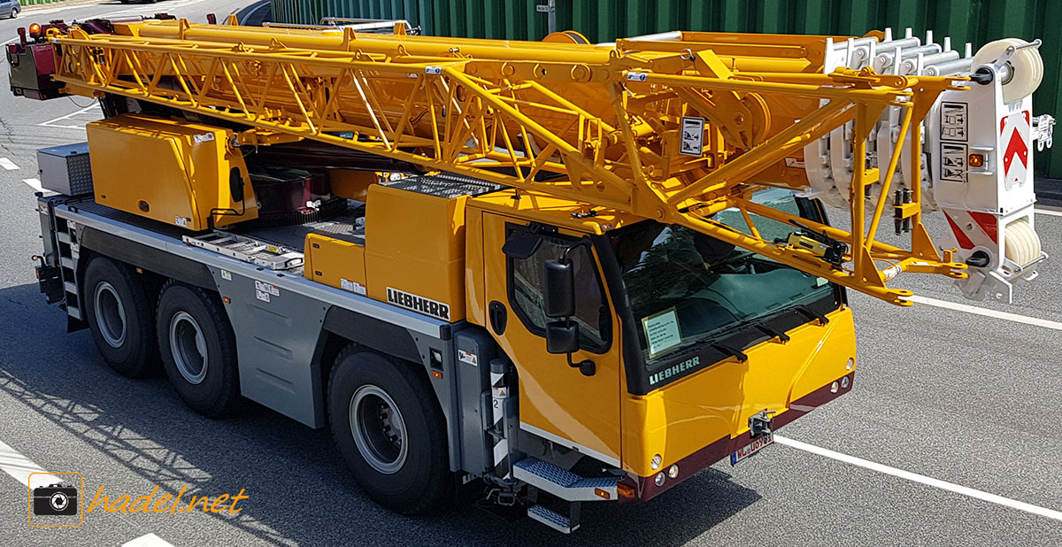 Liebherr LTM 1060-3.1 / SN: 058 394 on the way to Australia