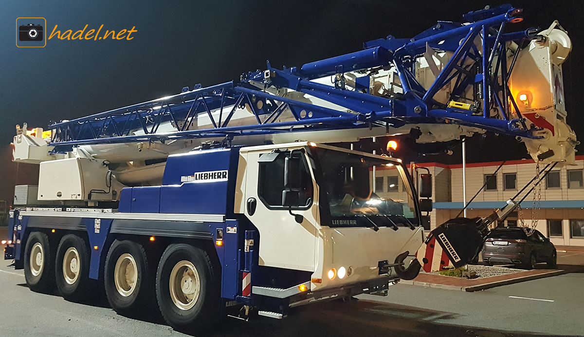 Liebherr LTM 1070-4.2 / SN: 060 315 (YoM: 2015) ex-Maxikraft on the way to Port Kembla (Australia)