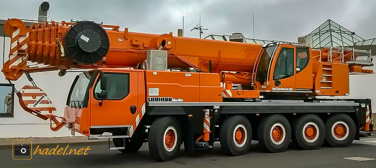 Liebherr LTM 1120 NZ / SN: 092 975 on the way to Yokohama Seaport