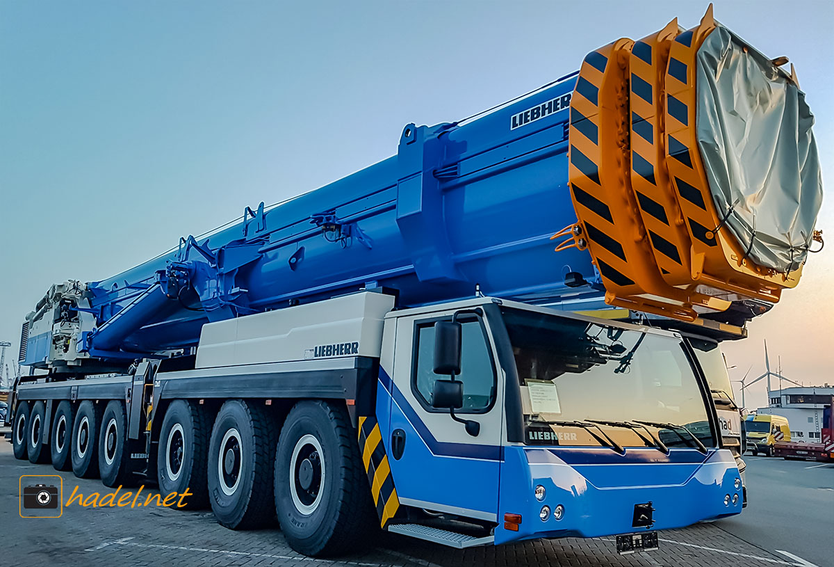 Liebherr LTM 1550N / SN: 095 447 on the way to Yokohama (Japan)