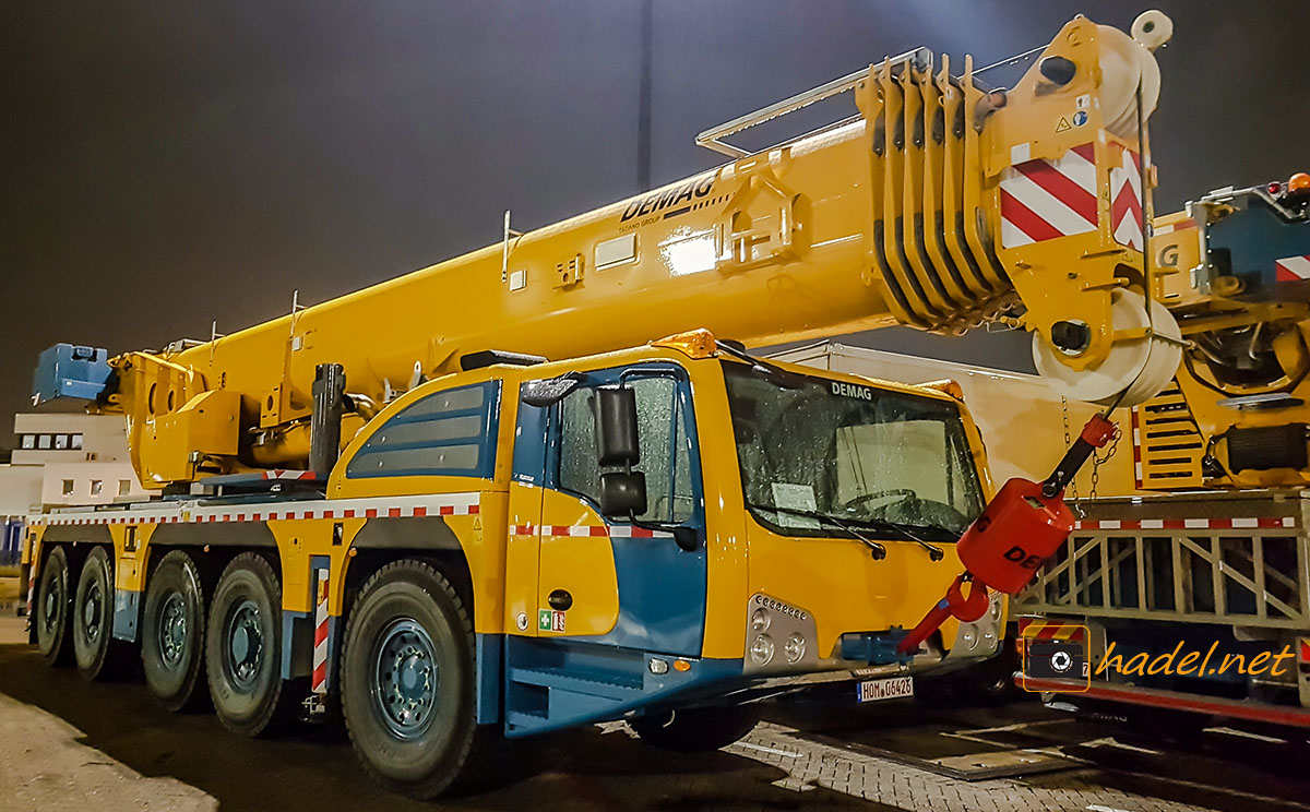Demag AC 160-5 / SN: 38503 on the way to Chile