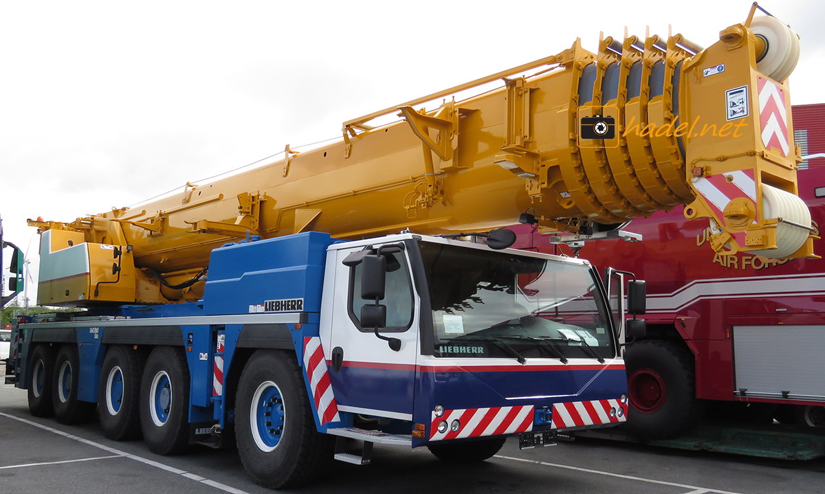 Liebherr LTM 1250 NX / SN: 088 900 (YoM: 05/2020) on the way to Yokohama Seaport