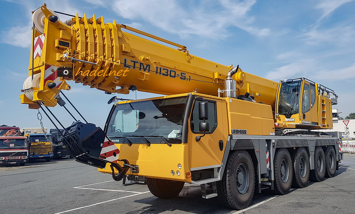 Liebherr LTM 1130-5.1 / SN: 067 798 mit Zielhafen Cartagena (Kolumbien)