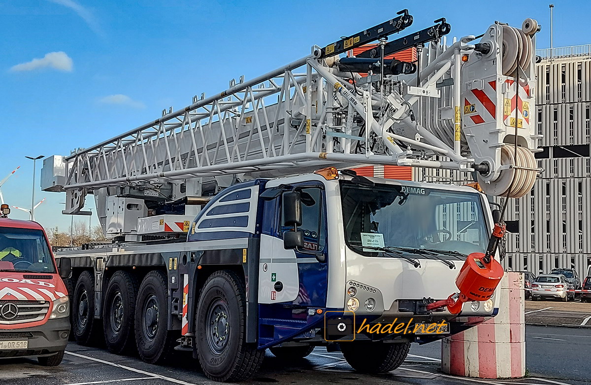 Demag AC 130-5 / SN: 35396 für Marat National General (Kuwait)
