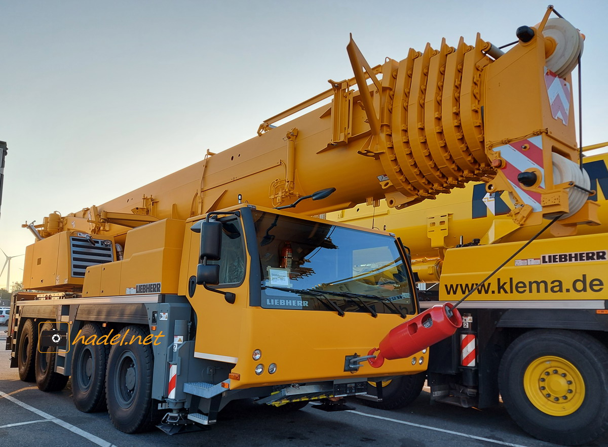 Liebherr LTM 1100-4.2 / SN: 064 643 on the way to Chennai / Ennore Seaport (India)