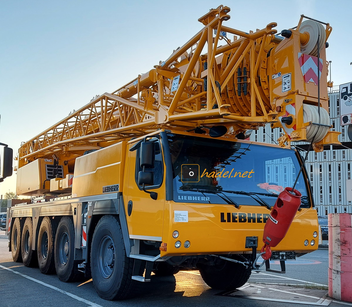 Liebherr LTM 1110-5.1 / SN: 043 358 on the way to Korea via Masan Seaport