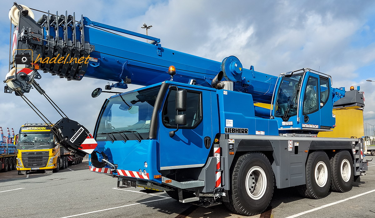 Liebherr LTM 1060-3.1 / SN: 058 876 going to Australia via Port Kembla