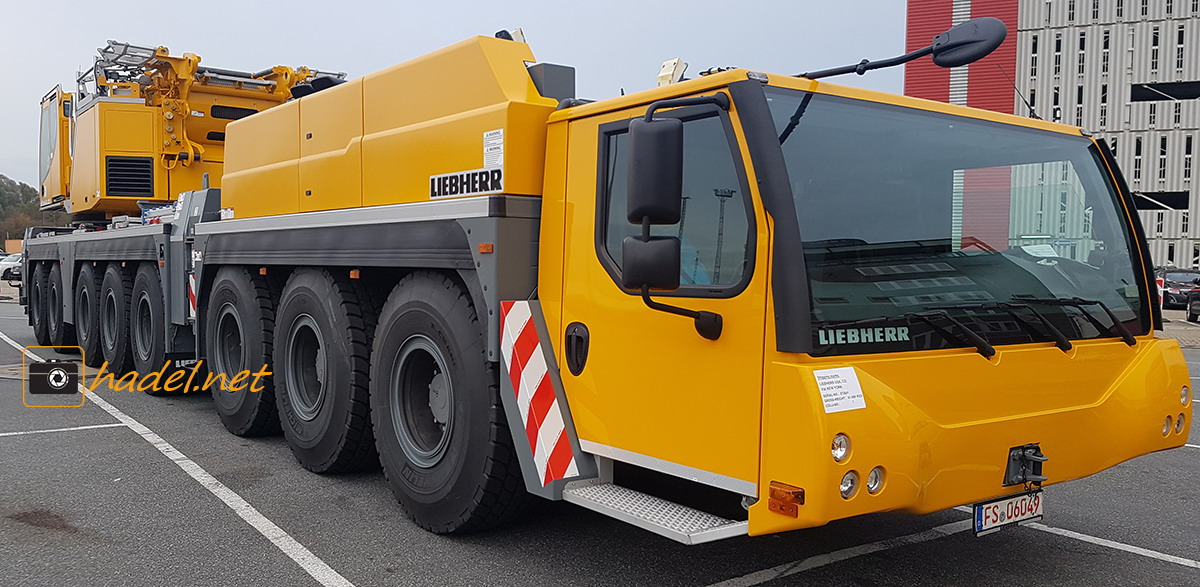 Liebherr LTM 1450-8.1 / SN: 072 641 auf dem Weg nach New York (USA)