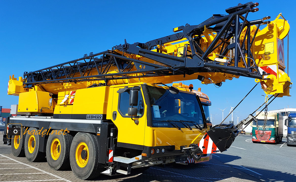 Liebherr LTM 1070-4.2 / SN: 060 311 (YoM: 2015) going to Walvis Bay (Namibia)